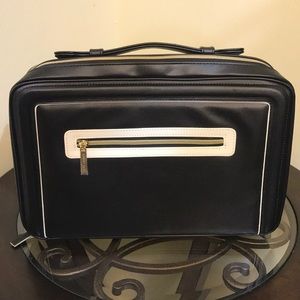 New Estée Lauder Make Up Travel Case